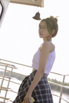 美丽姑娘免费完整视频